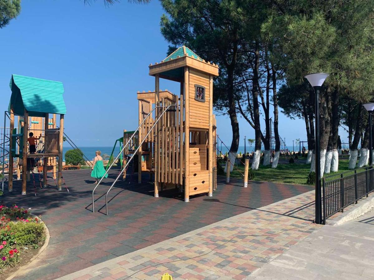 Guest House Kobuleti ภายนอก รูปภาพ
