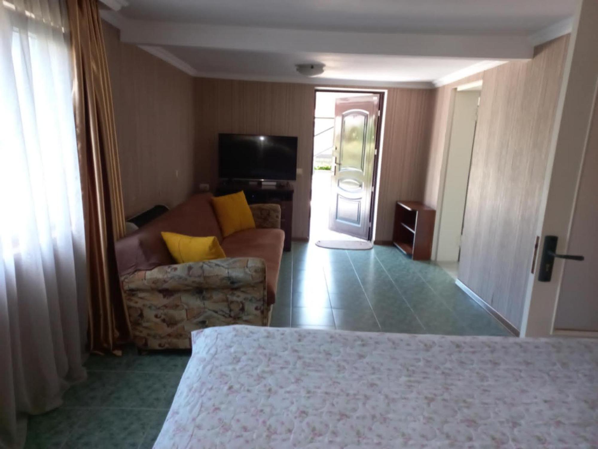 Guest House Kobuleti ภายนอก รูปภาพ